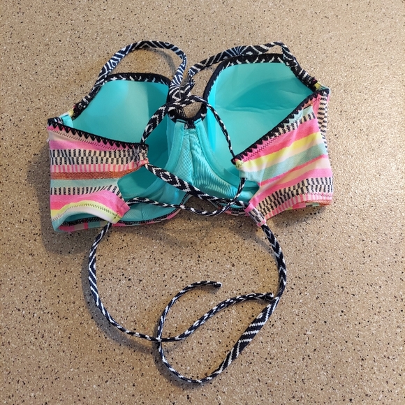 Shade & Shore Striped Bikini strappy padded top - Picture 5 of 8